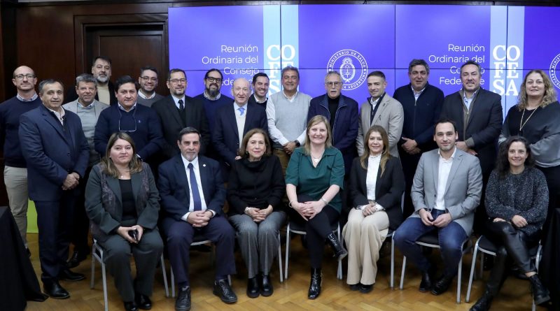 Santa Cruz participó de un nuevo COFESA, donde se impulsó la promoción de la vacunación